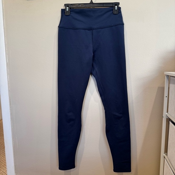 ALO Airbrush Winter Warm High-Waist Nocturne Legging - Picture 5 of 8